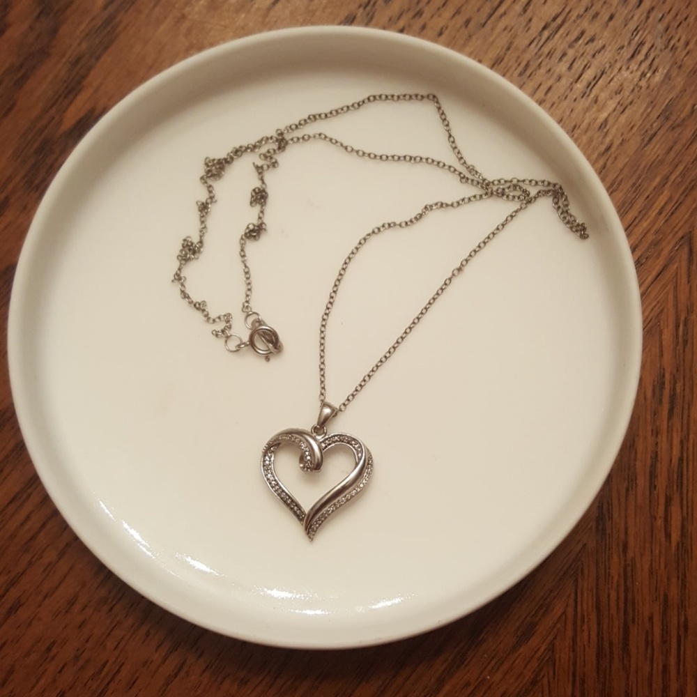 Silver heart necklace